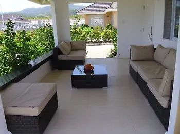Ocho Rios Villa At Coolshade Priory فندق