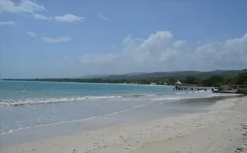 Ocho Rios Villa At Coolshade Priory 3*,  Jamaica